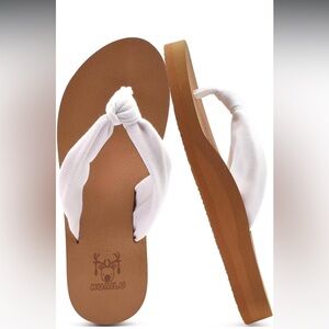 Kuaile White Knotted Strap Sandals